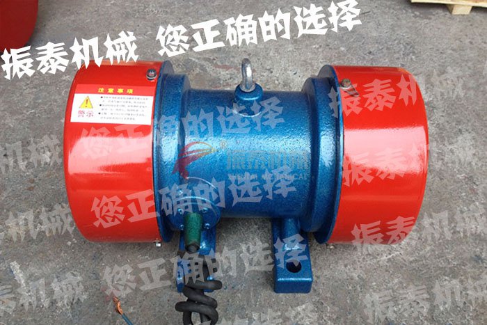 振動(dòng)電機(jī)VB-40302-W型發(fā)貨現(xiàn)場(chǎng)